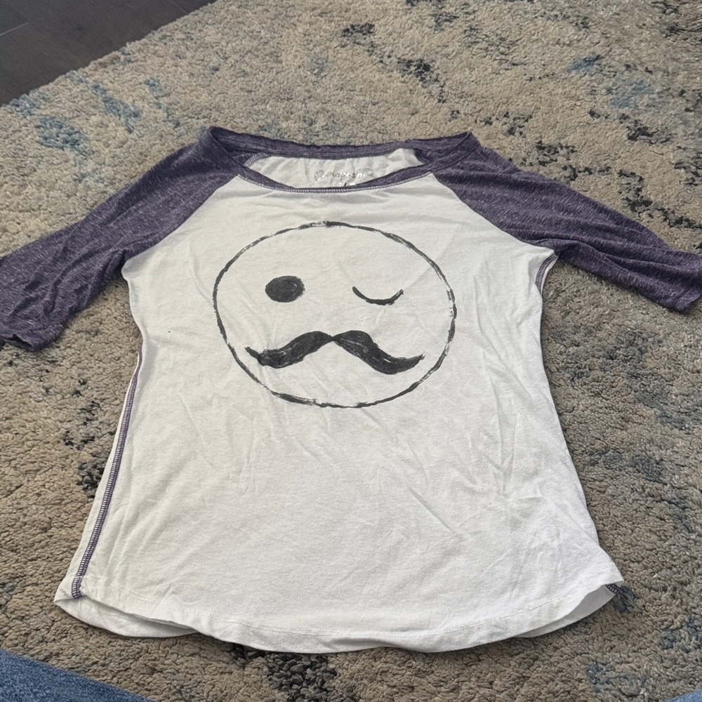 Aeropostale Kids Purple and White Raglan Tee Size Small